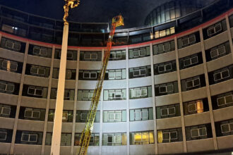 incendiu puternic la londra aproximativ 100 de pompieri intervin la o cladire cu 9 etaje din white city 68bbd3bbe851a