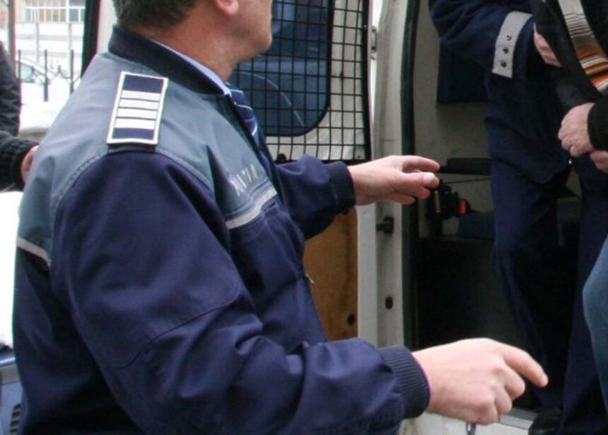 Bărbatul care a atacat-o pe iubita sa la Eforie va continua să stea în spatele zăvoarelor 1 individul care si a injunghiat concubina in gat la eforie ramane dupa gratii 68d33c130b5d2