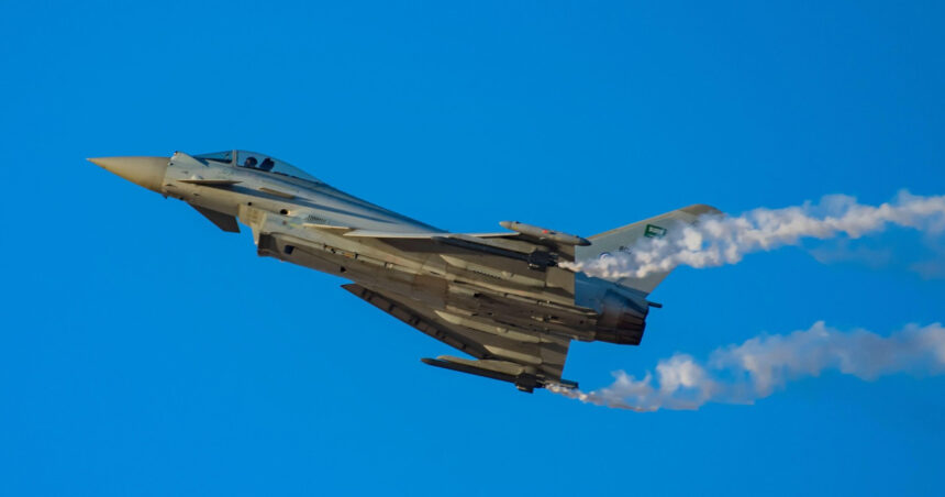 Transformarea Eurofighter Typhoon într-un „vânător de drone accesibile” prin integrarea rachetelor ghidate cu laser APKWS 1 integrarea rachetelor ghidate cu laser apkws ar putea transforma eurofighter typhoon intr un ucigas de drone low cost 68cc4b7c476e4
