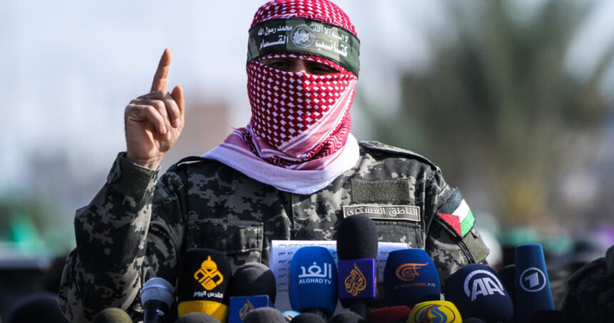 Israelul anunță eliminarea „omului din umbră”, un emblematic lider Hamas. Ce trebuie să știm despre Abu Obeida? 1 israelul sustine ca l a ucis pe omul mascat un simbol al miscarii hamas cine era abu obeida 68b53c5cc93a1