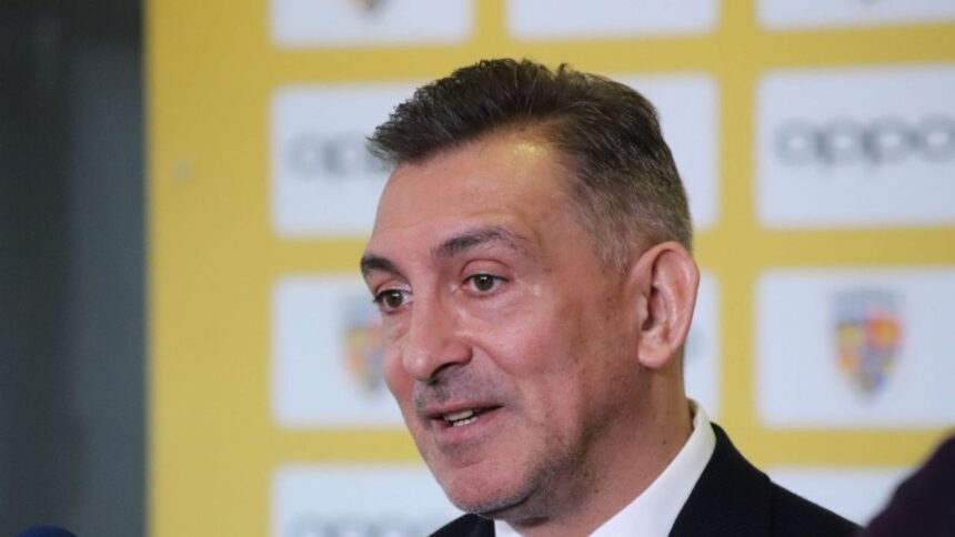 Starul din Superligă care l-a impresionat pe Ilie Dumitrescu: "E omniprezent!" 1 jucatorul din superliga care l a dat pe spate pe ilie dumitrescu e peste tot 68c912f580aff