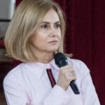 Judecătoare sub observația procurorilor în cazul Călin Georgescu: Răspunsul Adrianei Stoicescu și detalii din rechizitoriu despre implicarea ei 3 judecatoare interceptata de procurori in dosarul lui calin georgescu reactia adrianei stoicescu si ce scrie in rechizitoriu despre ea 68c9b2c42d3ab