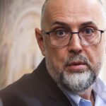 Kelemen Hunor discută despre transformarea administrației locale: Reduceri de 10% și 13.000 de locuri de muncă, termen limită 15 septembrie. 3 kelemen hunor despre reforma administratiei locale vorbim de 10 reduceri 13 000 de posturi termenul e 15 septembrie 68b7495a80774