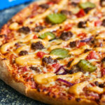 Pizza, Pentagon și jocurile geopolitice: Ce a descoperit televiziunea chineză? 2 legatura dintre pizza pentagon si geopolitica ce detaliu a remarcat televiziunea de stat chineza 68bc8a8dc7c6d