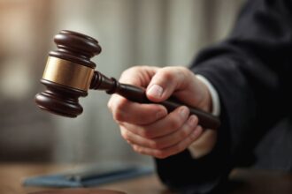 licitatii fara sfarsit executorul judecatoresc incearca de peste doi ani sa vanda terenul din tuzla detinut in parte de familia fostului patron al sc domus nuvo srl 68d0c457d673d