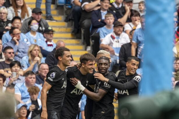 live video west ham tottenham in direct pe voyo de la 1930 meci complicat pentru echipa lui thomas frank 68c59a1d5f936