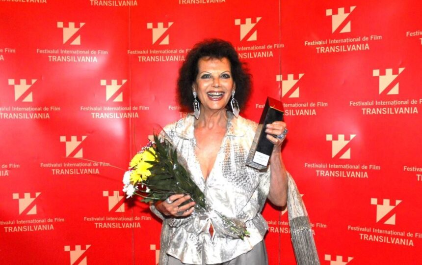 Cinematografia își plânge pierderea: Claudia Cardinale, o legendă de 87 de ani, a părăsit scena vieții 1 lumea cinematografiei in doliu actrita claudia cardinale a murit la 87 de ani 68d39501ab52d