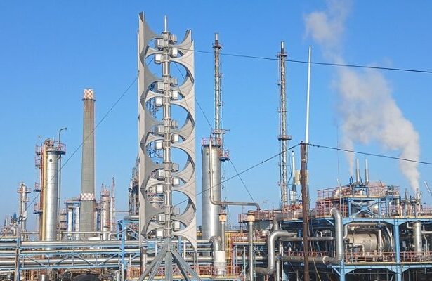 maine rompetrol rafinare testeaza functionarea sistemului de alarmare montat in navodari 68dbeb1a199ea