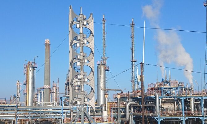 maine rompetrol rafinare testeaza functionarea sistemului de alarmare montat in navodari 68dbeb1a199ea