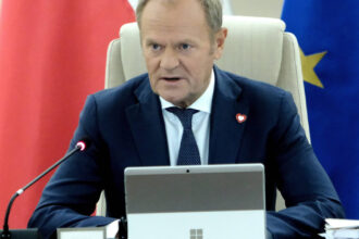 mesajul lui donald tusk dupa ce trump si a schimbat discursul fata de ucraina mai bine adevarul decat iluzii 68d550b88c8e7