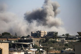 ministrul israelian de externe cere capitularea hamas in timp ce armata tarii sale continua sa bombardeze gaza 68bdd88df2604