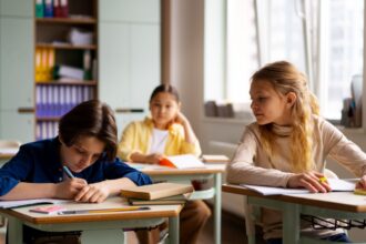 modificarea retelei scolare din municipiul constanta pentru anul de invatamant 2025 2026 in atentia consilierilor locali 68cfe6b4f2fe4