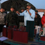 Nicolás Maduro îndeamnă cetățenii Venezuelei să se alăture unităților militare pentru a dobândi abilități de tragere cu arma 3 nicolas maduro cheama populatia venezuelei in cazarmi pentru a invata sa traga cu arma 68c55837d51d6