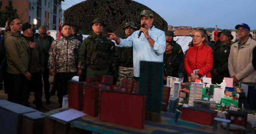 nicolas maduro cheama populatia venezuelei in cazarmi pentru a invata sa traga cu arma 68c55837d51d6