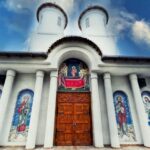Noapte de reflecție la Biserica Ovidiu I: Îmbrăcămintea Preacuvioasei Parascheva din Iași, oferită spre venerare 3 noapte de rugaciune la biserica ovidiu i vesmantul preacuvioasei parascheva de la iasi expus spre inchinare 68da730c0097d