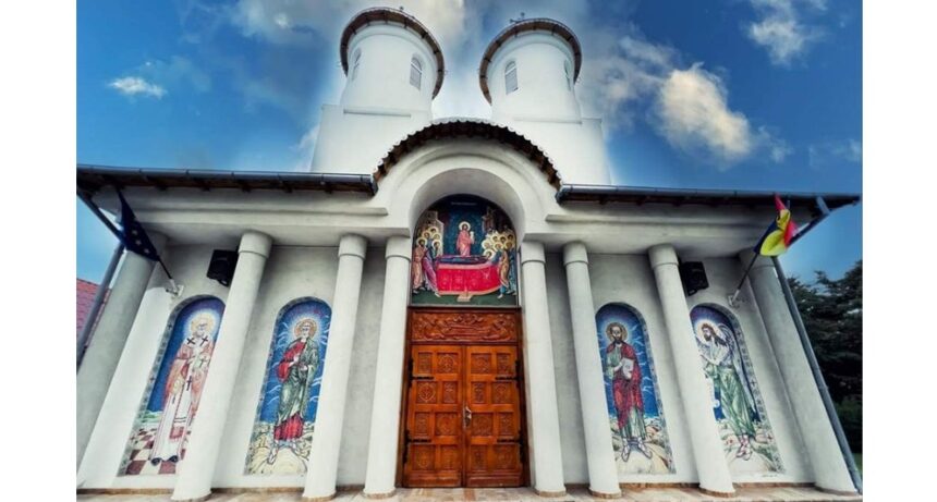 Noapte de reflecție la Biserica Ovidiu I: Îmbrăcămintea Preacuvioasei Parascheva din Iași, oferită spre venerare 1 noapte de rugaciune la biserica ovidiu i vesmantul preacuvioasei parascheva de la iasi expus spre inchinare 68da730c0097d