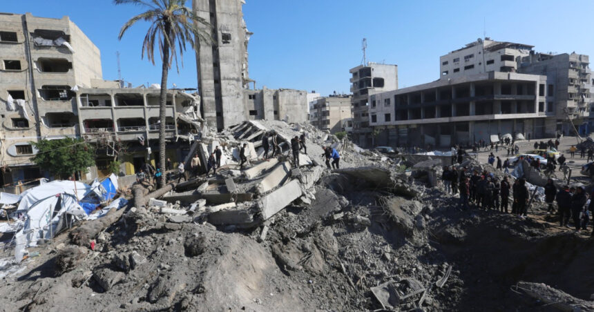Intensificarea atacurilor: Israelul a demolat numeroase edificii în Gaza, conform unor noi imagini satelitare 1 ofensiva se intensifica israelul a distrus zeci de cladiri in orasul gaza arata noi imagini din satelit 68bb23f2b877a