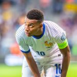 Propuneri din Bundesliga pentru Kylian Mbappe: „Am discutat cu reprezentanții lui Bayern Munchen” 2 oferte din bundesliga pentru kylian mbappe am vorbit cu oficialii lui bayern munchen 68bd837704eb0
