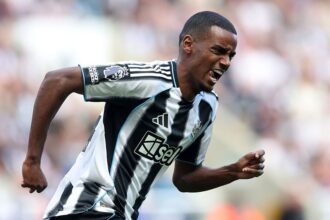 oficial atacantul alexander isak transferat de newcastle la liverpool pentru o suma record 68b611487445d
