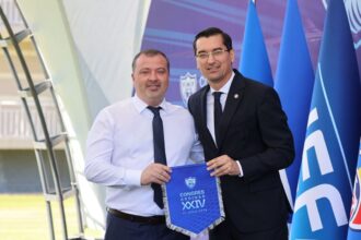 oficial ce salariu are selectionerul tricolorilor dezvaluirile facute de presedintele federatiei inainte de meciul romaniei cu moldova de pe 68cd2df9df089