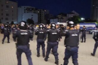 oficial haos la romania ungaria ultrasii s au batut intre ei jandarmeria a dat 7 interdictii de un an pe loc 68d44422b7a63