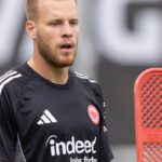 ÎN SFÂRȘIT! FCSB își îmbrățișează noul star: „Ne bucurăm să te avem în echipa noastră!” 3 oficial jucatorul dorit de fcsb a semnat bun venit in marea noastra familie 68bd58746b284