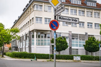 partidul extremist german afd dat afara din sediul central din berlin proprietarul austriac al cladirii a dat formatiunea in judecata 68d67f10438fc