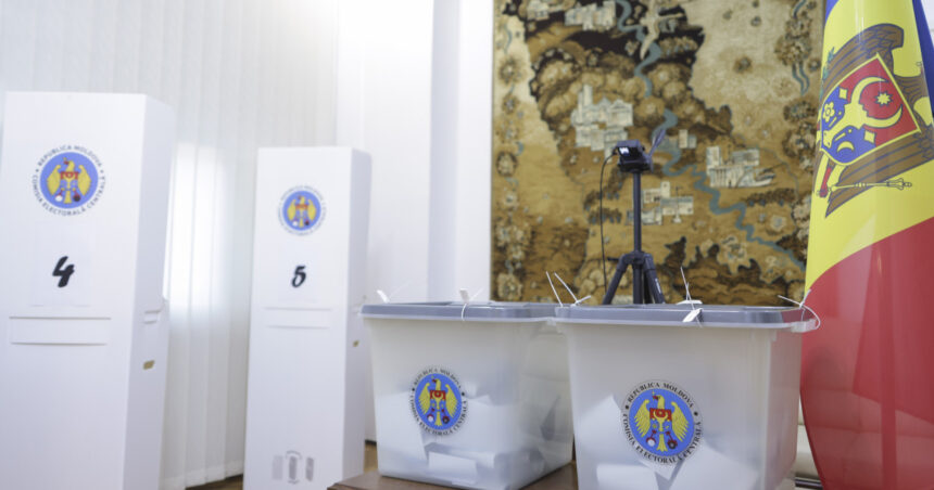 Peste 29.000 de moldoveni și-au exprimat votul în România. Care este numărul celor care au ales să participe în Capitală? 1 peste 29 000 de cetateni moldoveni au votat in romania cati au mers la urne in capitala 68d9aeb05ddc0