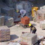 Record istoric de angajați în construcții în România: O expansiune rapidă, dar cu riscuri de încetinire! 2 piata constructiilor din romania atinge un record istoric de angajati ritmul poate fi insa incetinit dupa o expansiune acccelerata 68b69d749f99a