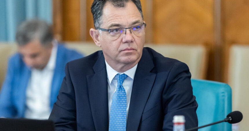 „Radu Oprea susține necesitatea continuării plafonării prețurilor la produsele esențiale” 1 plafonarea la alimentele de baza trebuie mentinuta spune secretarul general al guvernului care sunt argumentele lui radu oprea 68c6d750241df