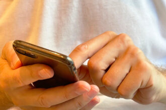 politia atrage atentia asupra unei noi metode de frauda folosind whatsapp semnele care arata ca avem de a face cu o inselaciune 68cac15c70a24