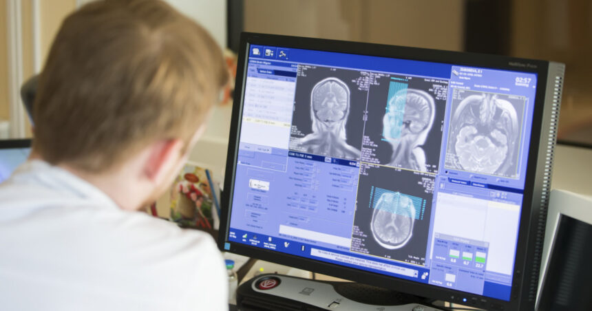 Destinul inexplicabil al gemenilor: aceeași boală rară, la 8 ani distanță – un mister pentru medici! 1 povestea gemenilor diagnosticati cu aceeasi boala extrem de rara la 8 ani distanta nici medicii nu inteleg cum a fost posibil 68c4fccc27c8b
