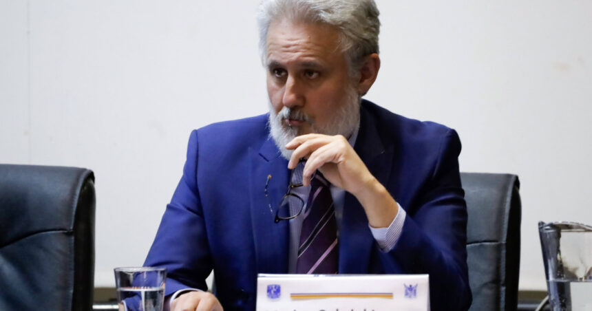 Dan, președintele, despre retragerea ambasadorului Lazurcă, posibila alegere pentru conducerea SIE: Impactul său este mai valoros în capitală 1 presedintele dan despre rechemarea ambasadorului lazurca nume vehiculat pentru sefia sie utilitatea sa este mai mare la bucuresti 68c866643486d