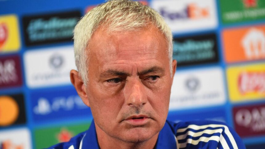 Strategia surprinzătoare a lui Jose Mourinho la Benfica: un câștigător al Balonului de Aur! 1 prima lovitura pusa la cale de jose mourinho la benfica un fost balon de aur 68d16c4aeafe1
