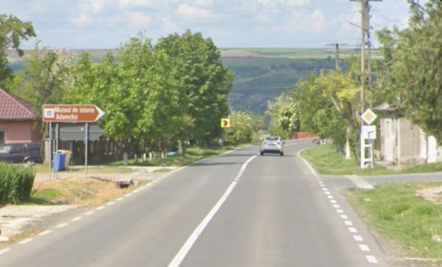 Primăria Adamclisi își pregătește arterele pentru iarna care vine: descoperă ce îmbunătățiri se vor realiza! 1 primaria adamclisi pregateste drumurile pentru sezonul rece afla ce lucrari vor fi executate 68dc0368f2159