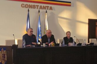 primarul vergil chitac a convocat consiliul local constanta in sedinta cu prezenta fizica vezi aici proiectele de hotarare 68cd8a04f3630