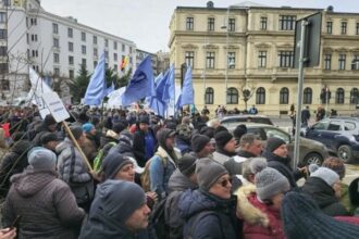 protest de amploare al sindicalistilor de la damen shipyards mangalia la ministerul economiei 68cbc10f55614