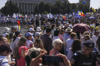 proteste ale sindicalistilor din administratie luni in bucuresti ei ameninta cu greva generala ilie bolojan i a invitat la discutii 68c6c62a364cb