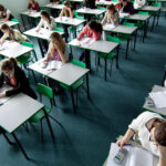 Un nou standard în educație: o fetiță de 9 ani a obținut diploma de bacalaureat în Franța! 3 record in franta o eleva a luat bacalaureatul la varsta de 9 ani 68bbdad20e642