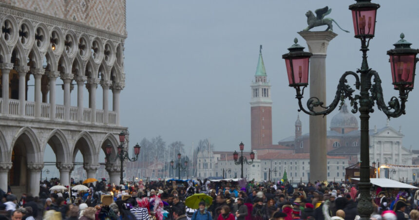 Se reintroduce impozitul pentru vizitatorii Veneției în 2026. Care este momentul în care turiștii vor trebui să achite? 1 revine taxa pentru turistii care viziteaza venetia in 2026 cand vor trebui sa plateasca vizitatorii 68ced9205fc51
