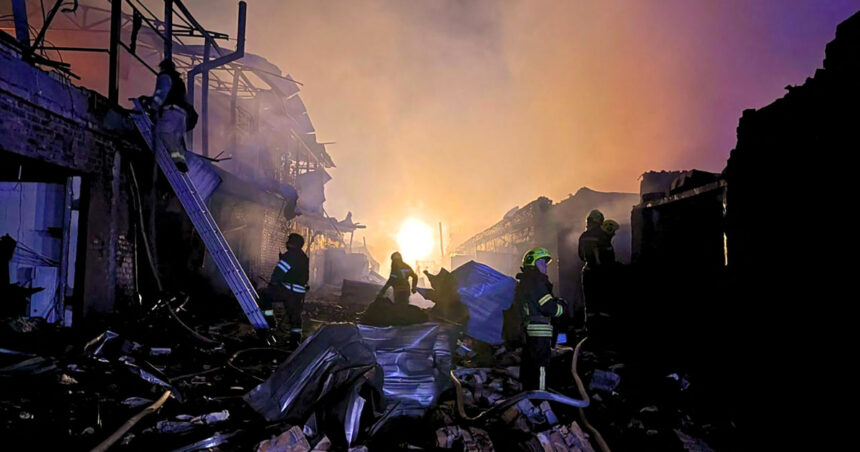 Rusia desfășoară un bombardament de amploare asupra Ucrainei, în timp ce Putin onorează o paradă militară în China. 1 rusia a lansat un atac aerian masiv asupra ucrainei in timp ce putin participa la parada militara din china 68b7f7f59fd8c
