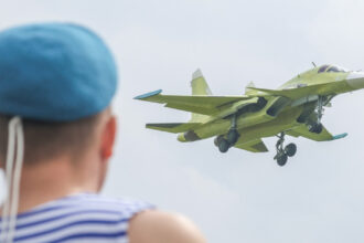 rusia primeste un nou lot de bombardiere su 34 angajatii nostri din fabrici harnici imbunatatesc constant procesele de productie 68c9b2c29c2a5