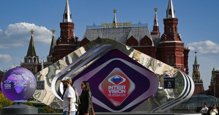 Rusia readuce în prim-plan rivalul sovietic al Eurovisionului, iar la competiție va lua parte și un reprezentant din Statele Unite. 1 rusia reinvie rivalul sovietic al eurovisionului la concursul organizat sambata participa si reprezentantul sua 68cbfa8a4e6b2