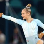 Sabrina Voinea strălucește cu aurul obținut la sol în competiția de Cupă Mondială de la Paris! 2 sabrina voinea a cucerit aurul la sol la etapa de cupa mondiala de la paris 68c70361bf14c
