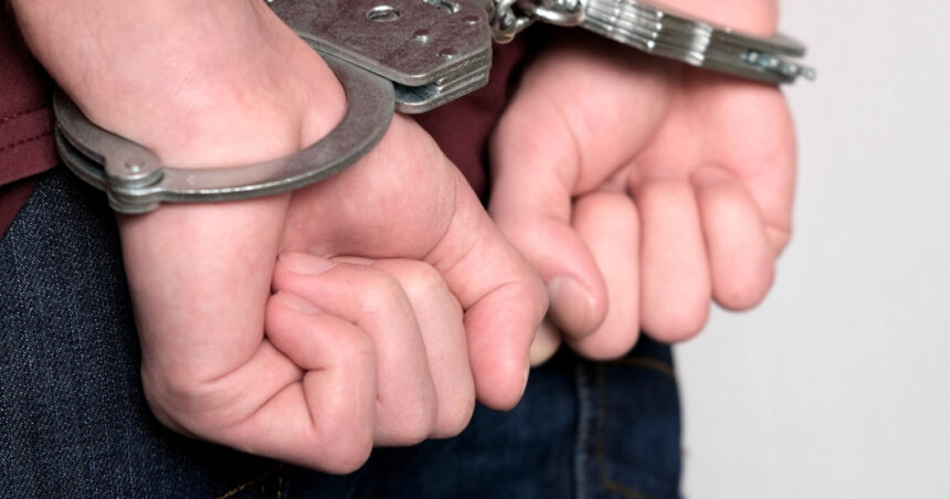 Conflicte în inima pădurii: ciocnire violentă între culegătorii de ciuperci din Cluj. Un individ a suferit răni, iar altul a fost prins de autorități. 1 scandal la padure bataie intre culegatori de ciuperci in judetul cluj un barbat a fost ranit iar altul a fost retinut de politie 68d81ab548d7a