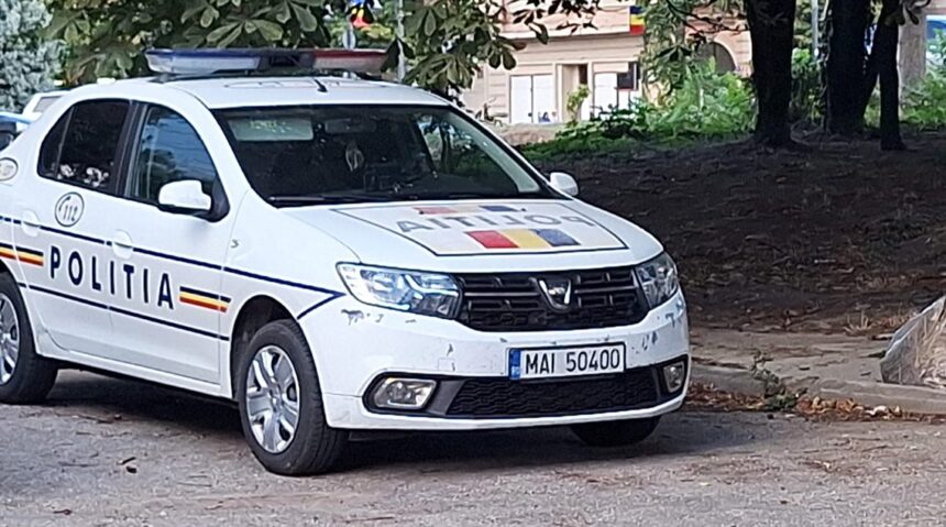 Conflict ULUITOR între vecini: Un bărbat și-a agresat consăteanul cu o furcă, iar apoi l-a înjunghiat cu un cutter! 1 scandal monstru intre vecini un barbat si a atacat consateanul cu furca apoi l a taiat cu cutterul 68d2e64637452