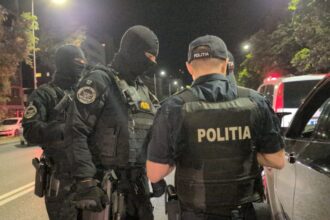 scandal monstru pe raza sectiei 2 politie unul dintre participanti si a adus o toporisca 68cea157f138f