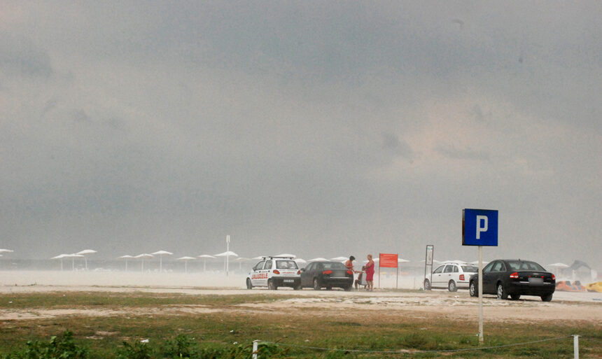 Vremea se răscoală în Dobrogea: Prognoza anunță furtuni, ceață densă și vânt puternic în zilele ce urmează! 1 se strica vremea in dobrogea meteorologii anunta ploi ceata si vant in urmatoarele zile 68c7d6f7774aa