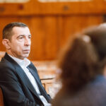 Liderul PNL Mureș: Demisia lui Bolojan nu este în discuție. Ne concentrăm pe reforme, nu pe schimbarea prim-ministrului. 3 seful pnl mures in partid nu exista subiectul demisiei lui bolojan noi incercam sa facem reforma nu sa schimbam prim ministrul 68d18704bdf56