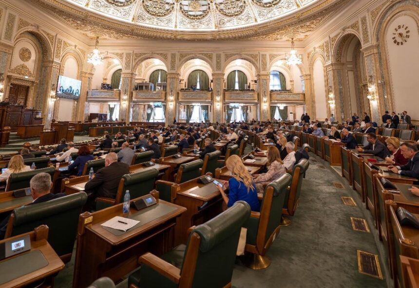 Senatul analizează astăzi moțiunea AUR îndreptată împotriva ministrului Educației, Daniel David 1 senatul dezbate azi motiunea depusa de aur impotriva ministrului educatiei daniel david 68c7a97e1c65e